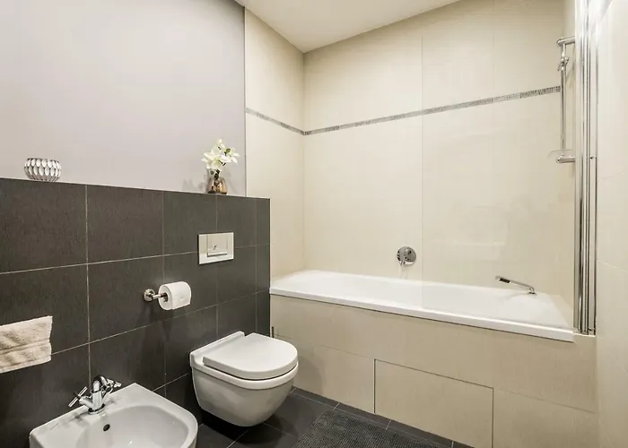 Old Town V.i.p. דירה *